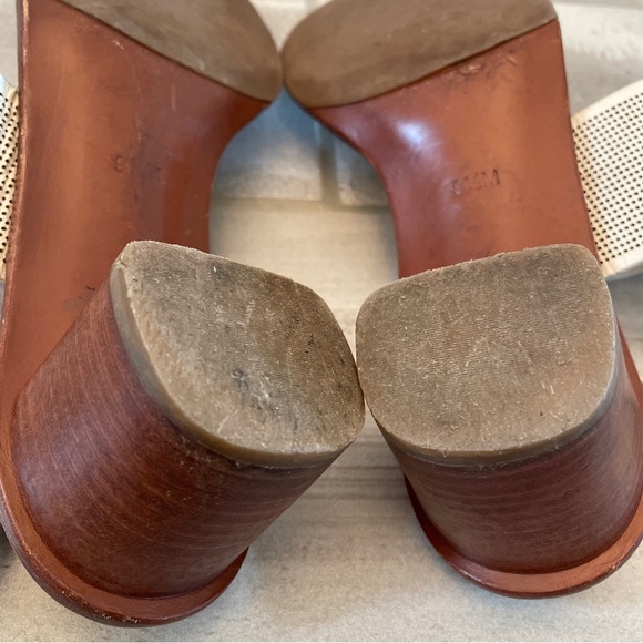 Tory Burch Lowell 2 Ivory Perforated Leather Logo Sandal 2" Heels Size 9.5 - Picture 14 of 15